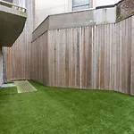 Spacious Ground Floor Apartment For Family