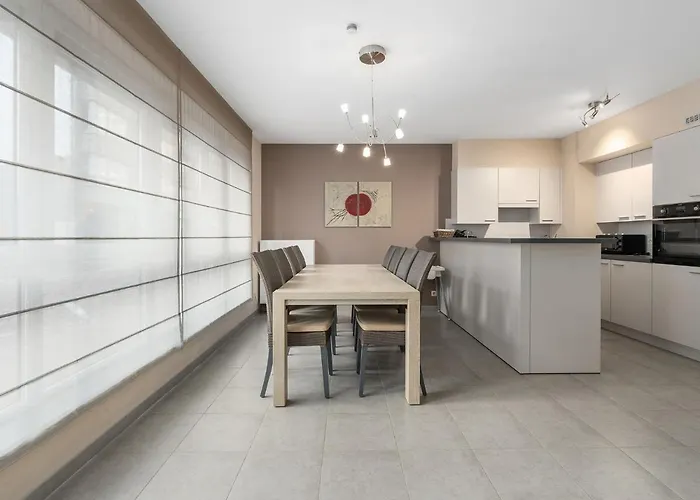 Spacious Ground Floor Apartment For Family