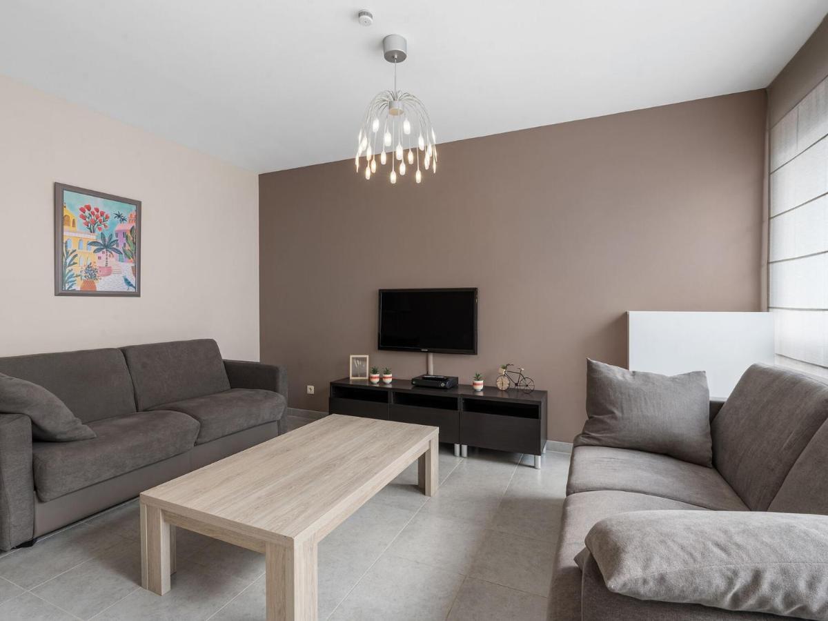 Spacious Ground Floor For Family Appartement *